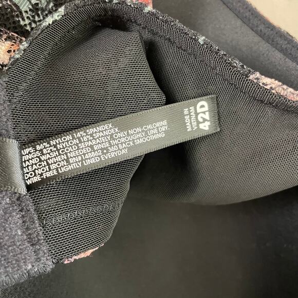 Torrid NWT Lightly Lined Everyday Wire-Free Bra Floral 360° Back Smoothing 42D - Picture 11 of 11